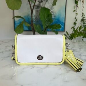 NWOT Coach Legacy Archival Two Tone Leather Penny Bag 22406 Citrine Parchment